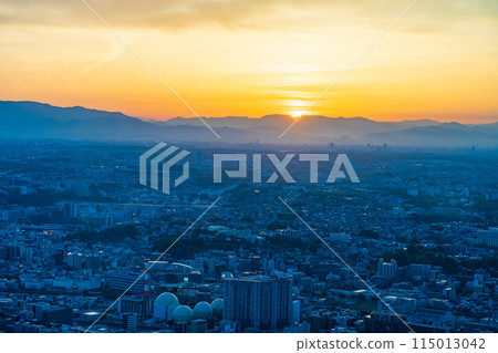 (Kanagawa Prefecture) Yokohama cityscape, sunset, evening view 115013042