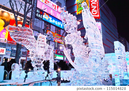 札幌冰雪節、薄野會場的冰雕風景 115014828