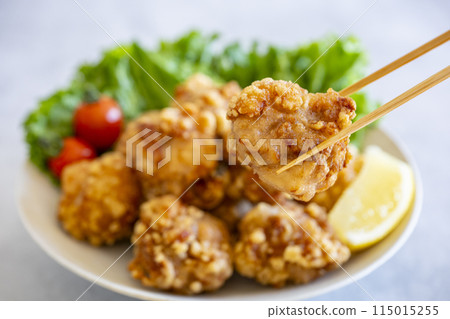 Deep fried chicken 115015255