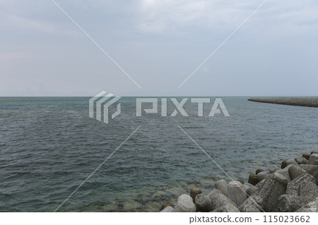 由填海土地建成的石垣島南濱 115023662