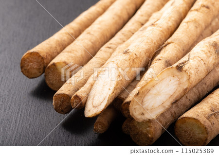 [Produced in Aomori Prefecture] Yamase burdock 115025389