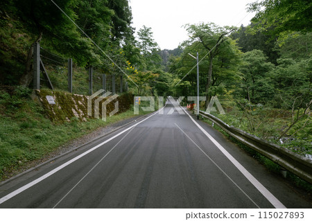 一條直路 115027893