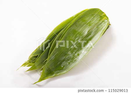 Green bamboo leaves Green bamboo leaves 115029013