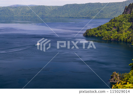 [Lake Towada, Aomori Prefecture] View from Kankodai 115029014