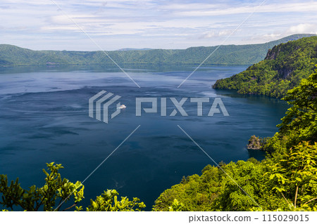 [Lake Towada, Aomori Prefecture] View from Kankodai 115029015