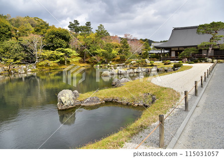 Spring in Kyoto, Japan: Tenryu-ji Temple, a World Heritage Site; the main hall of the historic building; and the Sogenchi Garden, a special scenic spot; cherry blossoms in full bloom and beautiful new greenery Spring in Kyoto, Japan: Tenryu-ji Temple, a World Heritage Site; the main hall of the historic building; and the Sogenchi Garden, a special scenic spot; cherry blossoms in full bloom and beautiful new greenery 115031057