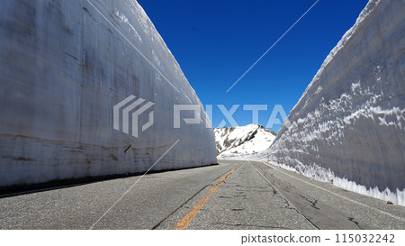 雪域大谷_立山黑部阿爾卑斯山脈路線 115032242