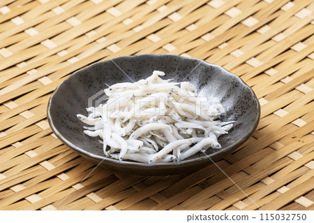Dried whitebait Seafood Dried whitebait Young sardines Image material 115032750