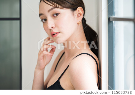 Women's beauty image 115033788