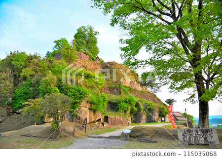 <Gifu Prefecture> Nakatsugawa City, Naegi Castle Ruins 115035068