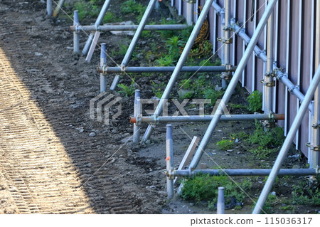 Single pipe support on the back side of the temporary enclosure (universal steel plate) 115036317