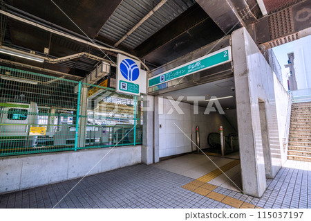 日本橫濱城市景觀 橫濱市營地鐵綠線中山站 2 號入口等景觀 日本橫濱城市景觀 橫濱市營地鐵綠線中山站 2 號入口等景觀 115037197