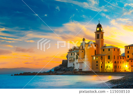 Scenic Mediterranean riviera coast. Panoramic view of Camogli town in Liguria, Italy 115038510