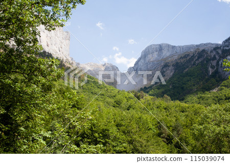 Ordesa Monte Perdido National Park, view. Pyrenees, Spain Ordesa Monte Perdido National Park, view. Pyrenees, Spain 115039074