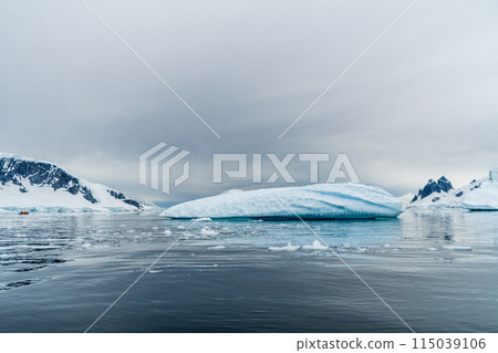 Landscape of the Antarctic Peninsula 115039106