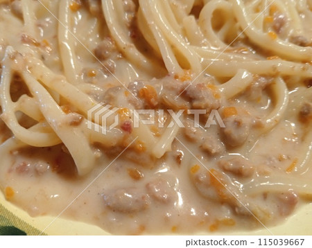 long pasta with bechamel sauce, meat and various vegetables. Italian food 115039667