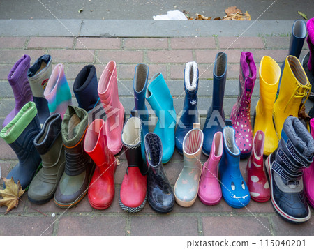 Street clothing trade. Items on sale. Street shop. Private shop. Second hand 115040201