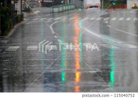 濕路面（瀝青路面） 115040752