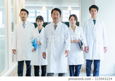Rounds Doctor Hospital Rounds Doctor Hospital 115043224