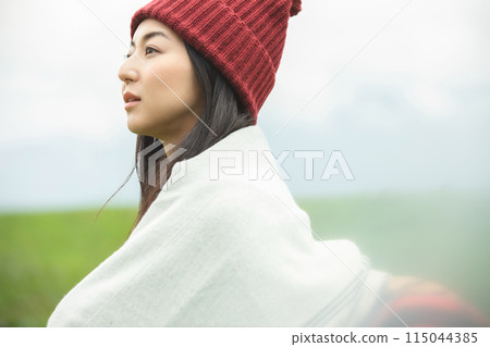 Profile woman Profile woman 115044385