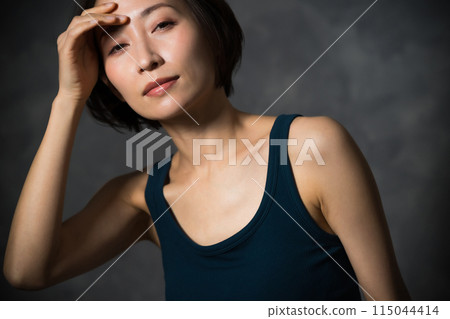 female, females, woman 115044414