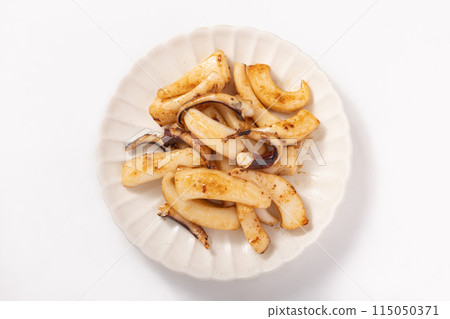 Grilled squid with butter and soy sauce (Squid) Grilled squid with butter and soy sauce (Squid) 115050371