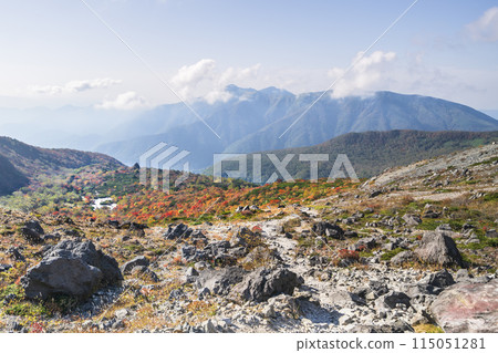 秋天的那須山（茶臼岳）、秋天的「婆婆平」及週邊山脈【栃木縣那須鹽原市】 115051281