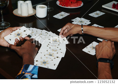Friends Doing Tarot Spread 115052132