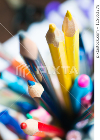 Color pencils close-up 115053278