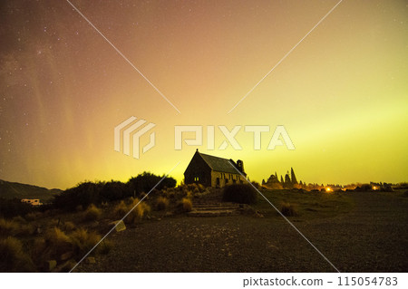 20240511 - Aurora above the church, Tekapo-1 115054783