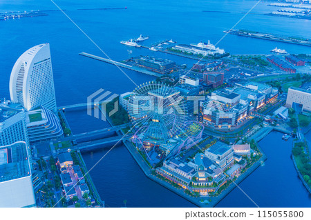 (Kanagawa Prefecture) Yokohama Minato Mirai Bay Area Evening View 115055800