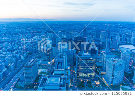 (Kanagawa Prefecture) Looking down towards Yokohama Station from Yokohama Landmark Tower 115055981