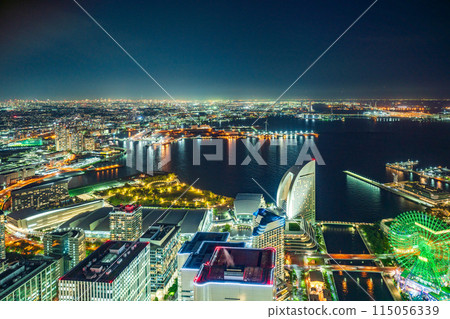 (Kanagawa Prefecture) Twilight Minato Mirai as seen from Yokohama Landmark Tower (Kanagawa Prefecture) Twilight Minato Mirai as seen from Yokohama Landmark Tower 115056339