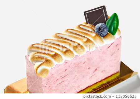Berry mousse cake with toasted meringue and blueberry 115056625