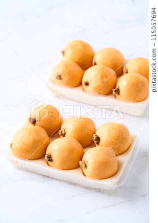 大枇杷裝在包包裡 115057694