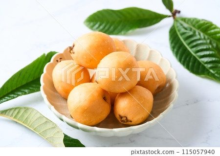 盤子裡的大枇杷 115057940