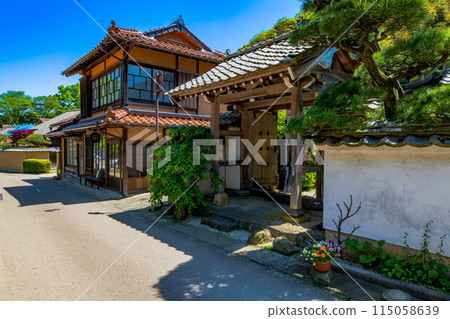Shimane Prefecture, Iwami Ginzan, Omori Townscape 115058639