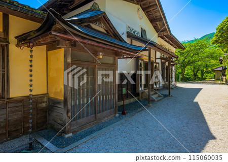島根縣重要文化財產櫻井家住宅（壁屋集生館） 115060035