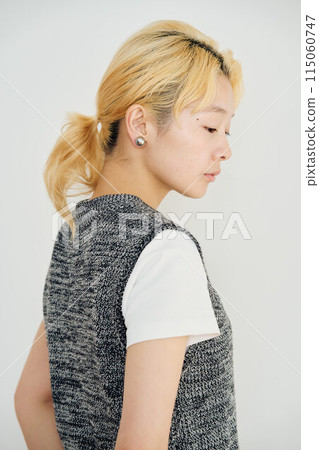 Blonde woman portrait Blonde woman portrait 115060747