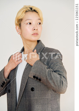 Blonde woman portrait Blonde woman portrait 115061151