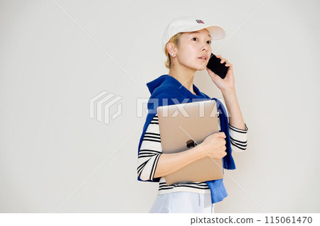 Casual style business woman Casual style business woman 115061470