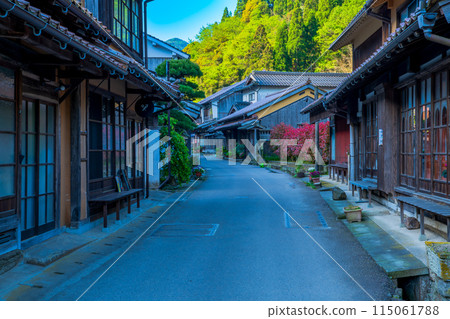 島根縣、石見銀山、大森市街景 115061788