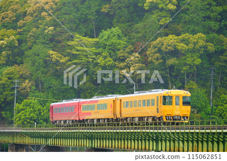 特急伊與田故事：從八幡濱/伊予大洲到松山的旅程 115062851