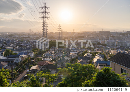 《Tokyo》Evening view of residential area spreading out as far as the eye can see, Tokyo suburbs 《Tokyo》Evening view of residential area spreading out as far as the eye can see, Tokyo suburbs 115064149