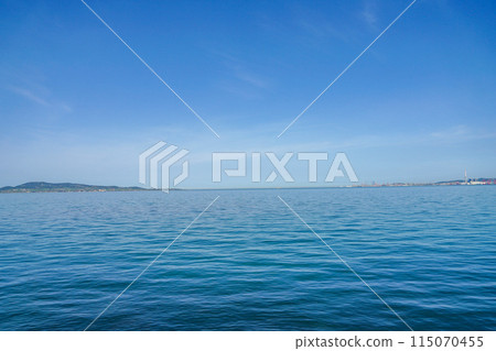 The Sea of Weihai The Sea of Weihai 115070455