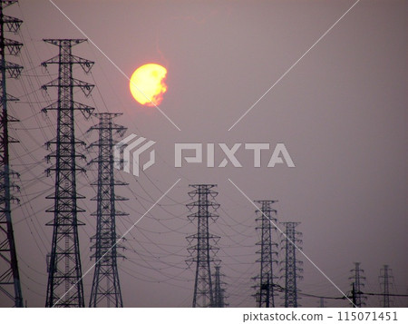 The afternoon sun of July is approaching several electricity transmission towers (July 2015) Clouds form a shape resembling a human face The afternoon sun of July is approaching several electricity transmission towers (July 2015) Clouds form a shape resembling a human face 115071451