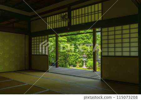 從書院看到的新綠京都、本法寺、巴花園 115073208