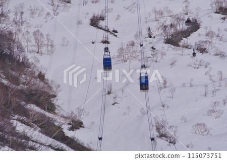 5月上旬的立山黑部阿爾卑斯山路線：大觀峰、坦博平的立山索道 115073751