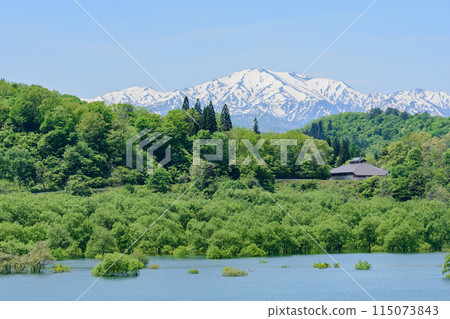 白河湖 藍天、殘雪、新綠的森林 115073843