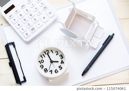 時鐘時間4點16點4:00 16:00 115074061